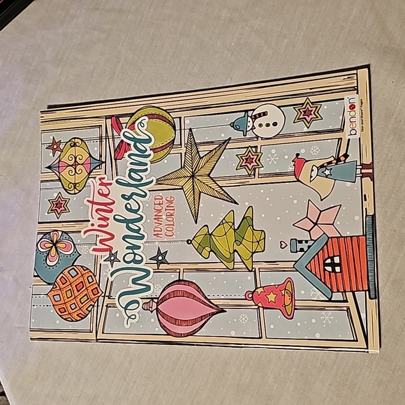 Pack of 3 kids Christmas books nwt - Picture 2 of 7